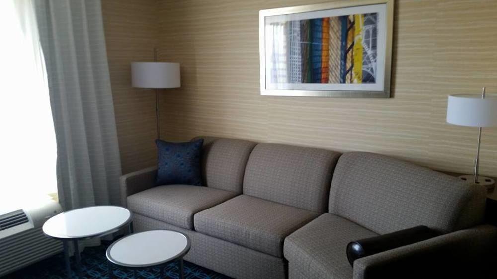 Fairfield Inn & Suites By Marriott Detroit Troy Bagian luar foto