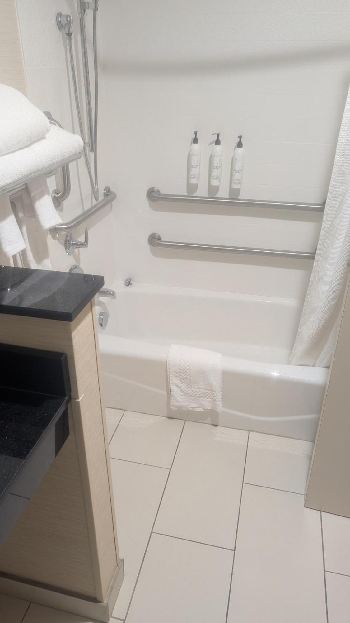 Fairfield Inn & Suites By Marriott Detroit Troy Bagian luar foto