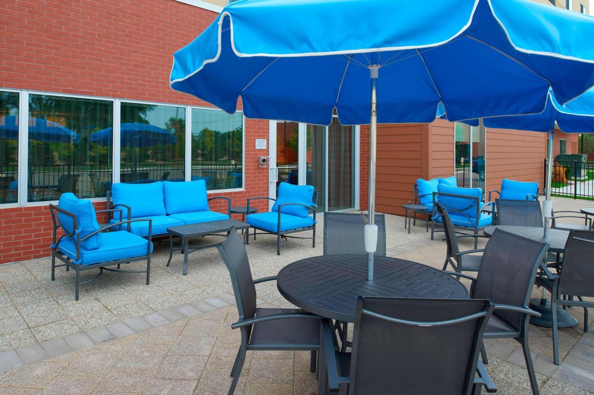 Fairfield Inn & Suites By Marriott Detroit Troy Bagian luar foto